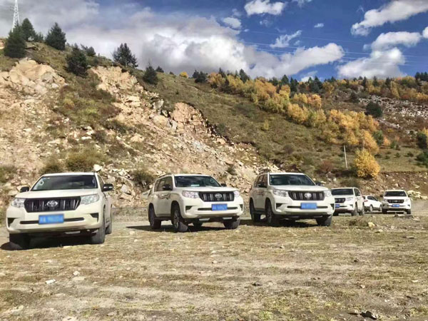 五一成都租车自驾去西藏旅游多少钱？