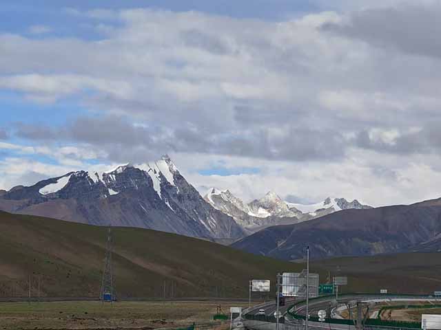 念青唐古拉山