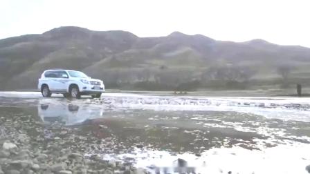 318自驾游川藏线视频 冰雪中行走的进藏神车